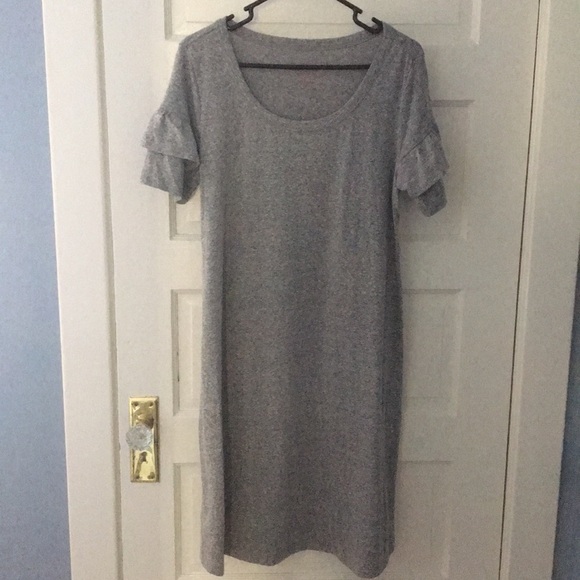 Isabel Maternity by Ingrid & Isabel Dresses & Skirts - SZ S Gray Isabel maternity dress